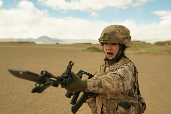 练习刺杀操的王凯馨。受访者供图