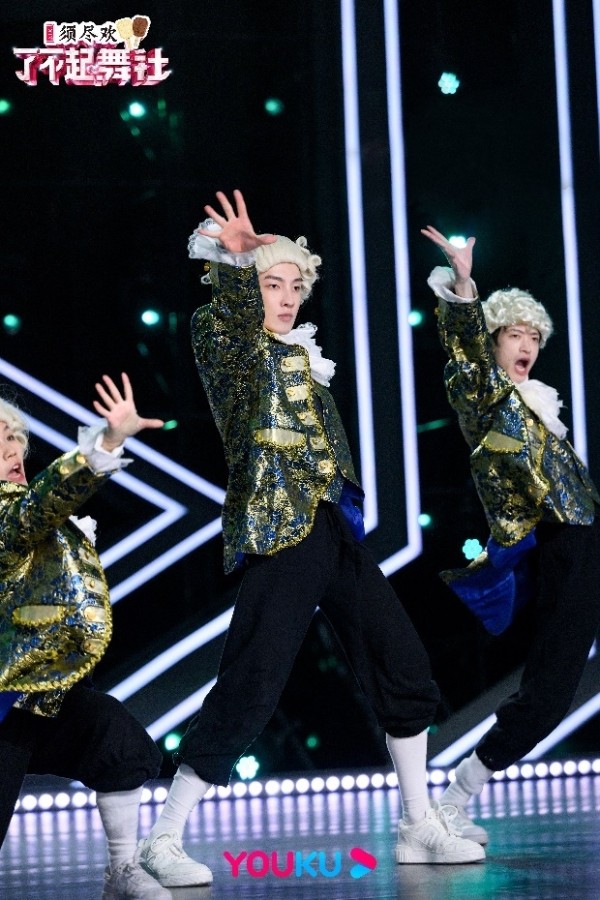 《了不起！舞社》第二季李斯丹妮穿高跟鞋跳辣妹舞 程潇艺术体操编舞惊艳全场！