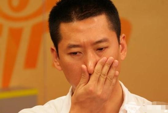 周杰恩怨分明,公开点赞网友:不要提林心如,骂人没必要