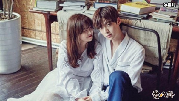 具惠善安宰贤亲密写真