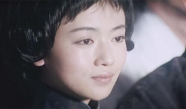 28岁刚走红就耍大牌,吴谨言家庭背景惹争议!