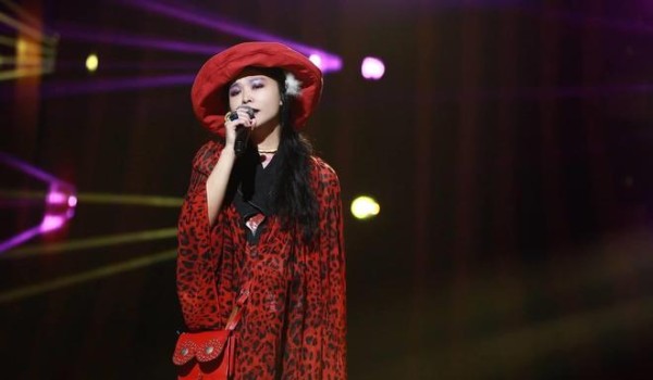 43岁许美静登陆金曲捞,传当小三致抑郁,如今变胖歌声依旧动人