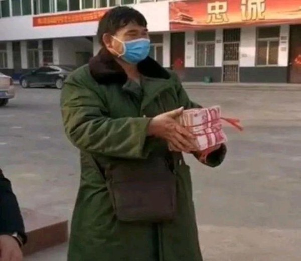 满满的傲慢与偏见!蒋大为一口一个农民,农民歌手为何不受他待见