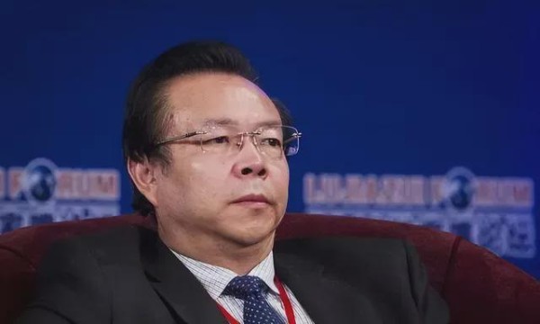 赖小民的“钱色人生”