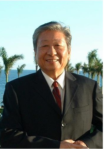 巩俐第一任男友是张艺谋吗？张艺谋看巩俐眼神不一般两人为何分手