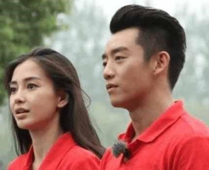 郑凯和杨颖录制跑男时嘴对嘴吃饼干的时候，两个人亲上了吗？