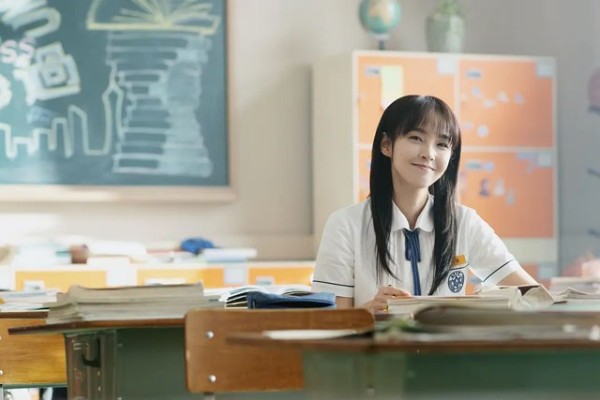 盘点演高中生的女明星(演高中生不违和的女明星)
