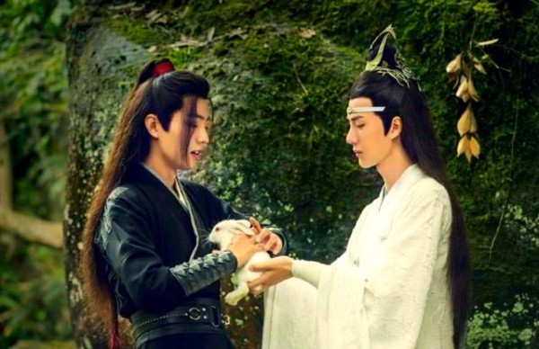 杨迪：从搞笑艺人到低调明星的恋爱启示