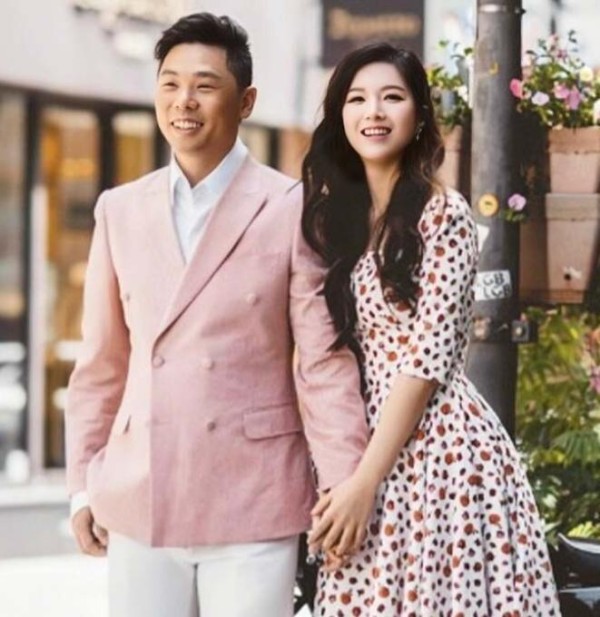 香港著名女明星正式离婚!身边已有人追求,前夫不想离婚又不要娃