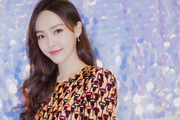 杨幂和唐嫣的关系为什么不好了?娱乐圈竟然还有亲姐妹互撕