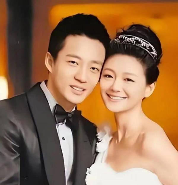 现在“京城四少”里,汪小菲娶明星,开迈巴赫,依然保持昔日风范-有驾