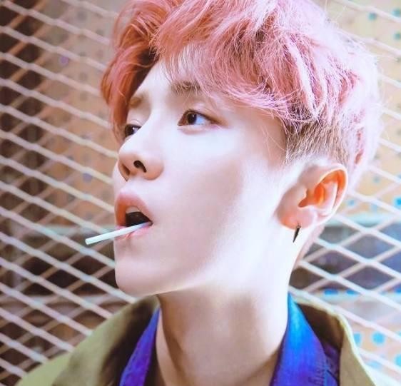 三位女明星都对鹿晗有好感, 你觉得鹿晗和谁最配呢?