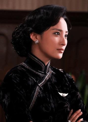 陈建斌与蒋勤勤因戏生情, 如今生活幸福, 而前女友吴越至今单身