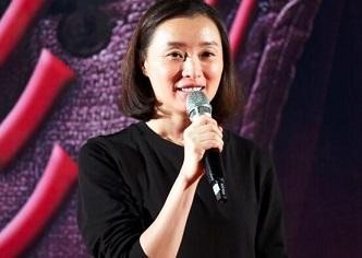 她曾是陈建斌女友为情所伤，如今却因演“小三”走红