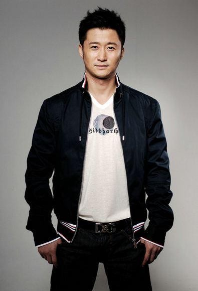 吴京没到现场, 却以儿子名义为芭莎慈善捐款70万, 佟丽娅等明星没到现场也捐了