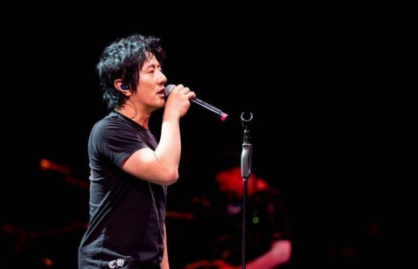 郑钧刘芸夫妻俩的情感连接，虽然不是那么紧密，但他们是有连接的