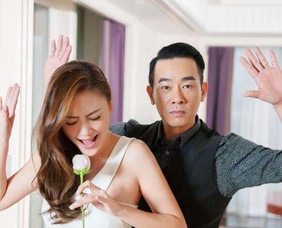 陈小春与应采儿是最好爱情的诠释,采访中他透露出夫妻相处秘诀