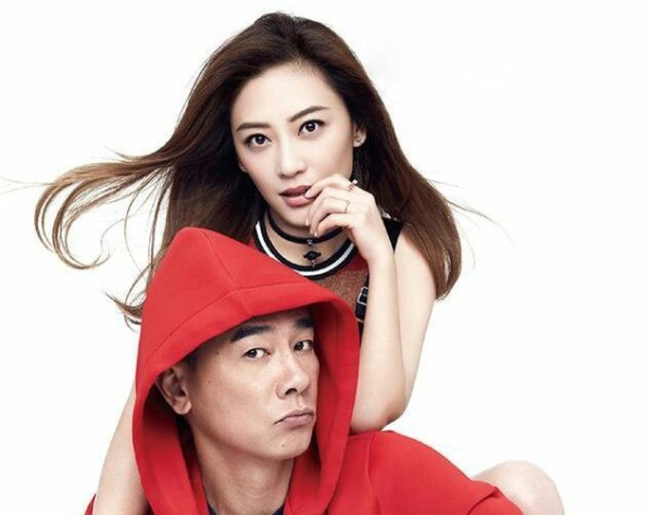 陈小春与应采儿是最好爱情的诠释,采访中他透露出夫妻相处秘诀