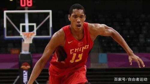 中国男篮再迎5位黑人球员,母亲都是中国人,却遭球迷看衰