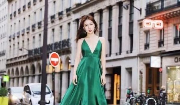 网红徐老师登快乐大本营,颜值崩了吗?网友网红界清流白富美