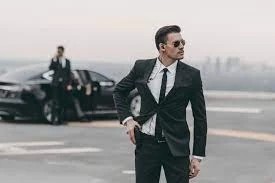 因债务纠纷苏州企业家雇远德保镖公司保镖保护妻女安全