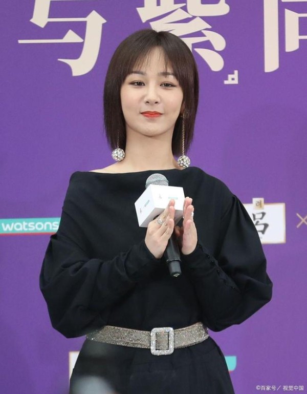 刘诗诗杨紫经纪人 双姝同框庆生