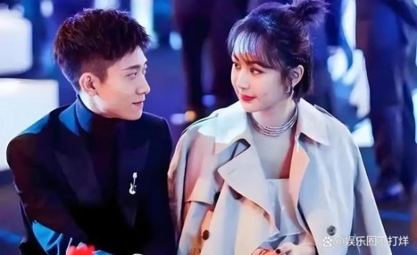 杨紫张一山友情 21年纯真羁绊