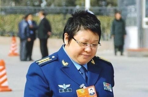 娱乐圈隐藏的军人女星！她们的秘密你猜不到！