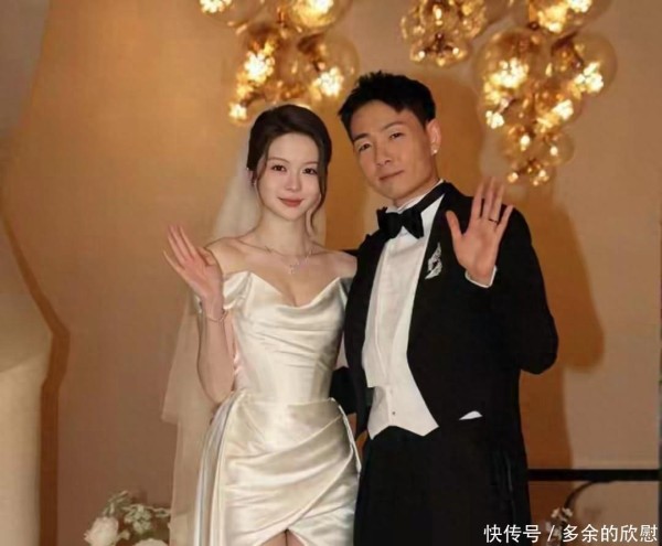 香港娱乐圈又传喜讯,名歌手曾乐彤携手音乐才子徐浩步入婚姻殿堂