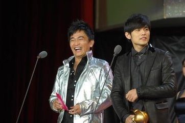 与恩人反目成仇的8大明星，除了周杰伦还有他们