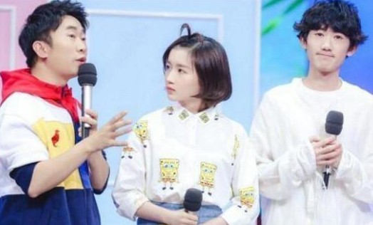 李浩菲被快本除名了?从何炅的照片可以看出压根没把她当一家人！