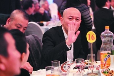 葛大爷要求记者不要再拍照了