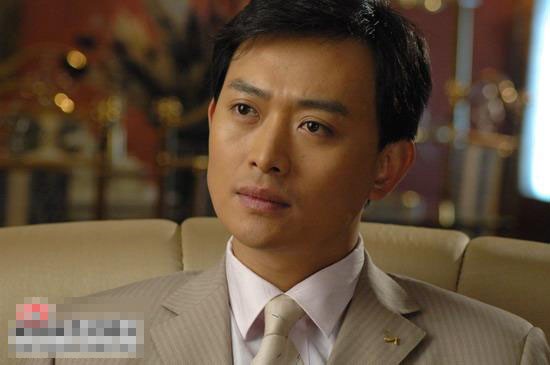 八字看黄海冰为什么会离婚?