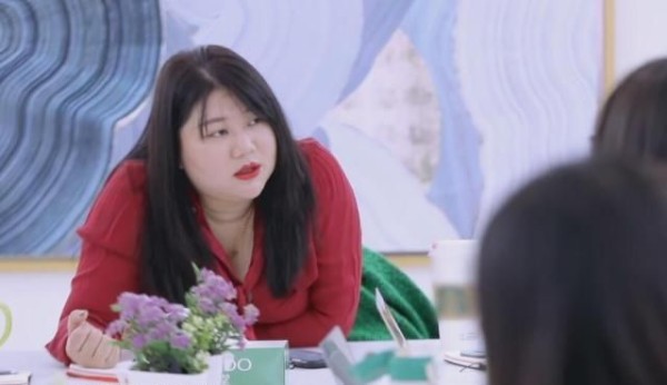 张雨绮频因绯闻登热搜，杨天真表情冷淡，似不愿再和她一起折腾