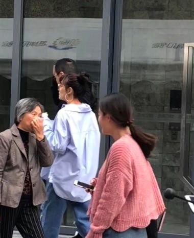 真霸气！张雨绮拒绝被贴“人设标签”：那玩意解决不了爱情