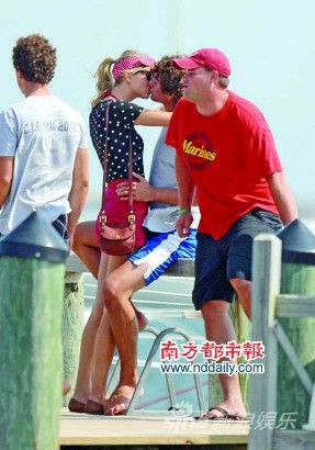 斯威夫特转瞬即逝的恋情