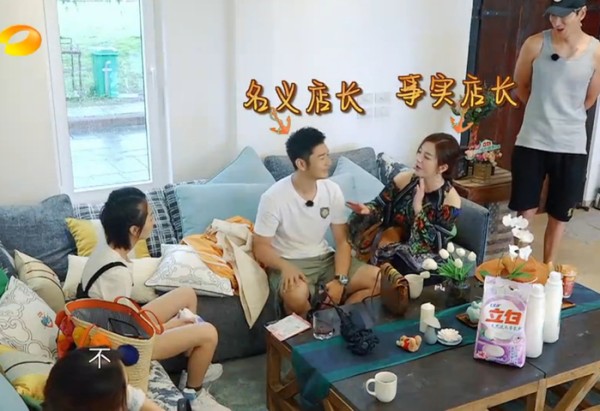 大厨靳梦佳临危受命,赵薇却被批“假惺惺”,明星也分三六九等?