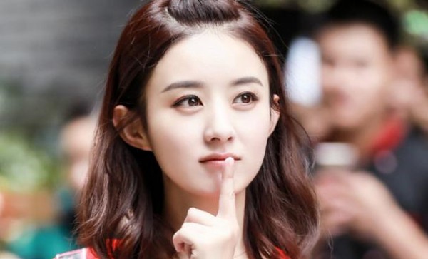 于正捧红众多演员当中，唯独她最感恩，成名之后两次客串只为感谢