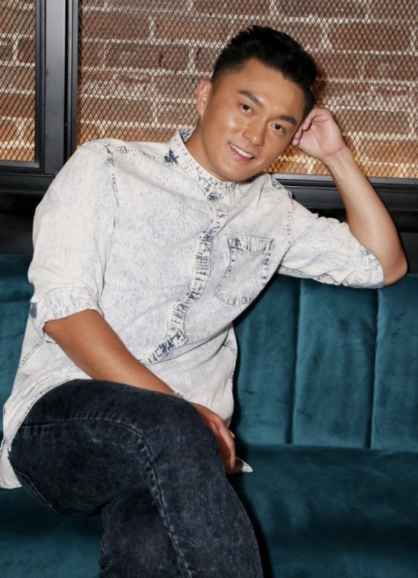 王晶为TVB拍港版《华灯初上》，证实杨明做男一，陈法蓉受邀演出