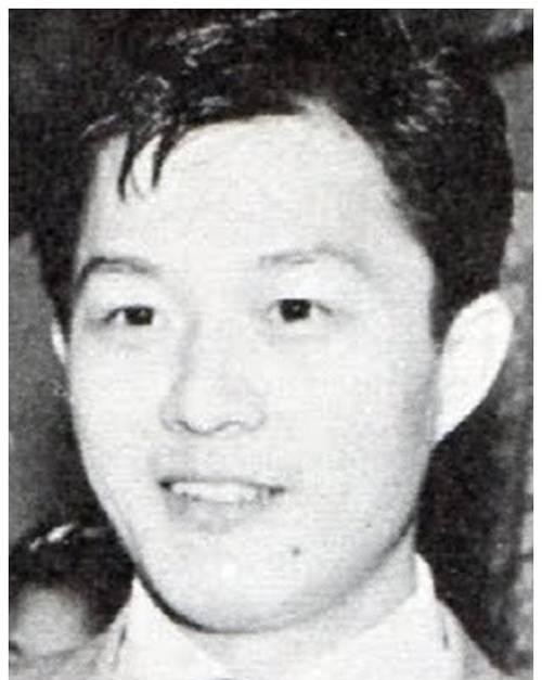 甄妮一拒豪门孙子,背后隐藏的爱情真相震撼全场!