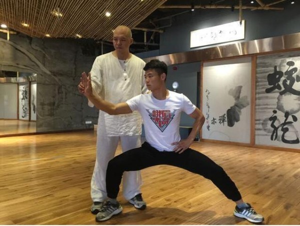 王战军徒弟韩飞龙，能替一龙复仇吗？别抱希望了