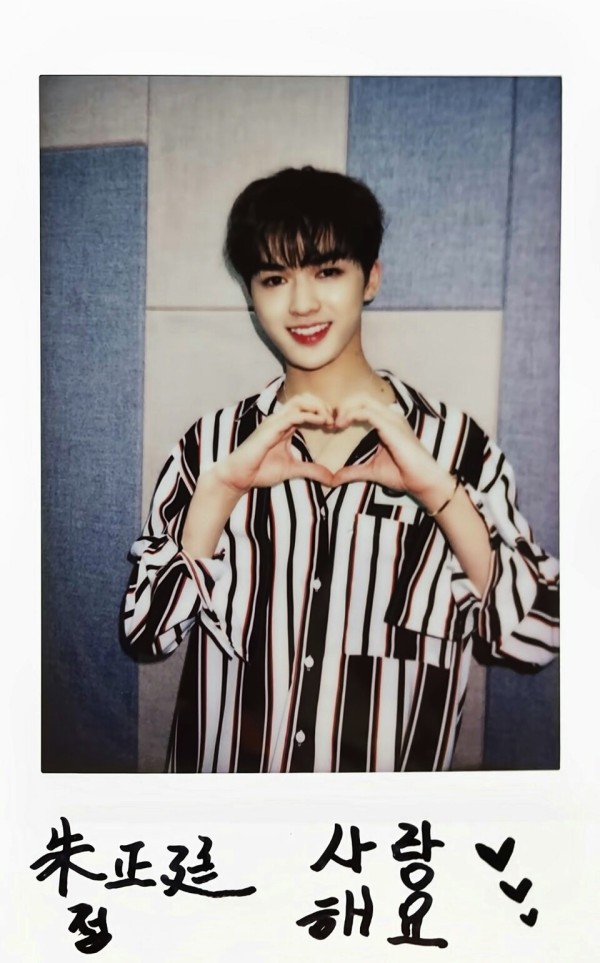 朱正廷个人资料系安徽马鞍山人 朱正廷和蔡徐坤什么关系?