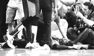 CBA球员质疑乔治受伤原因:篮架离底线太近了