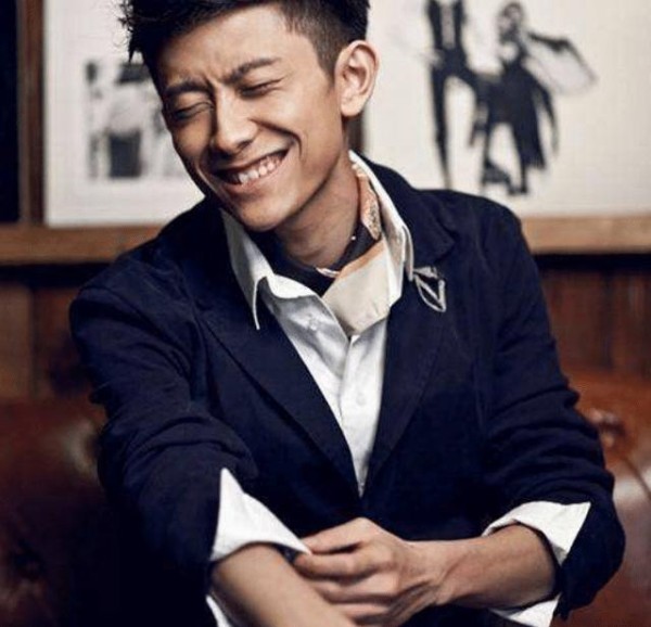 张一山曾被问:杨紫结婚会随多少礼?他回答8个字暴露真实关系!