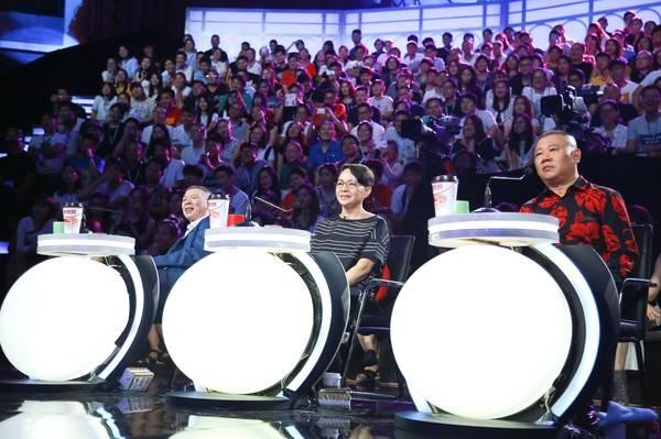 丫蛋王金龙离婚后同台不尴尬,赵本山另一弟子早有典范