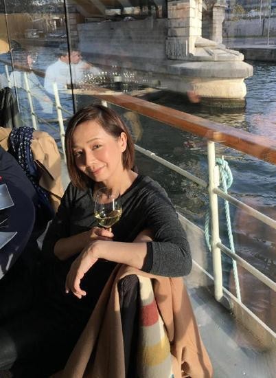 她曾拒绝张国荣示爱,老公颜值比哥哥差太多,今老了