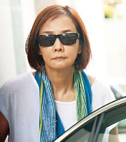 她曾拒绝张国荣示爱,老公颜值比哥哥差太多,今老了