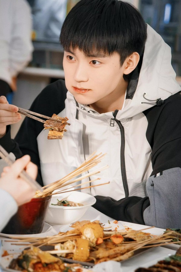 周翊然:少年感好强!和周迅CP感爆棚