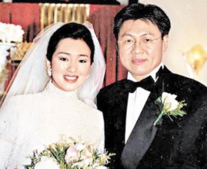 巩俐“被离婚”老公黄和祥回应含糊(图)