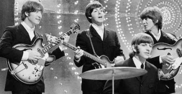 纪录片｜《永远的传奇：披头士乐队》